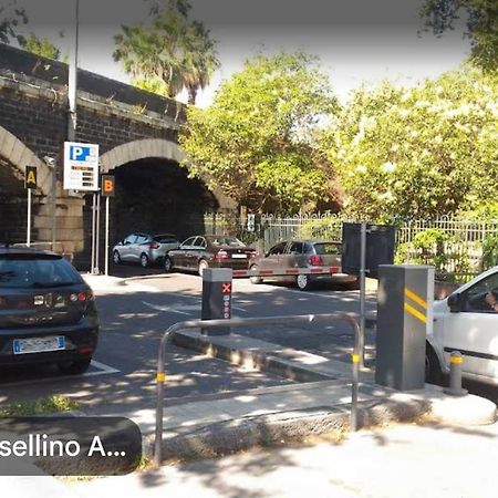 Uzeda Inn Apartment 卡塔尼亚 外观 照片